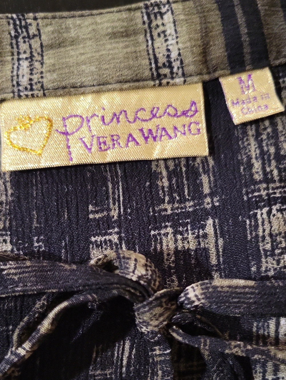 Princess Vera Wang Black and Olive Plaid Lightweight Tunic - Picture 6 of 12